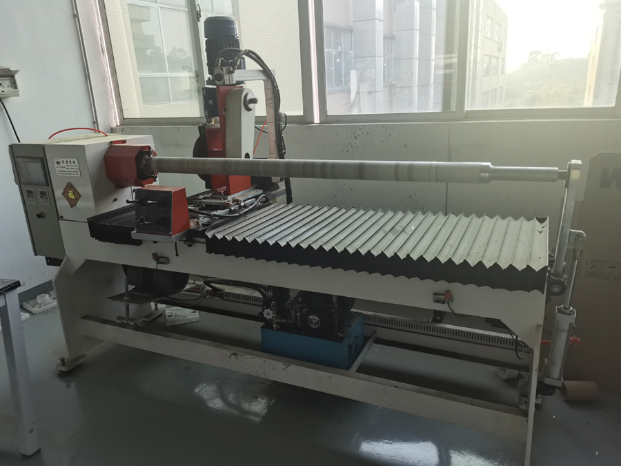 分切機